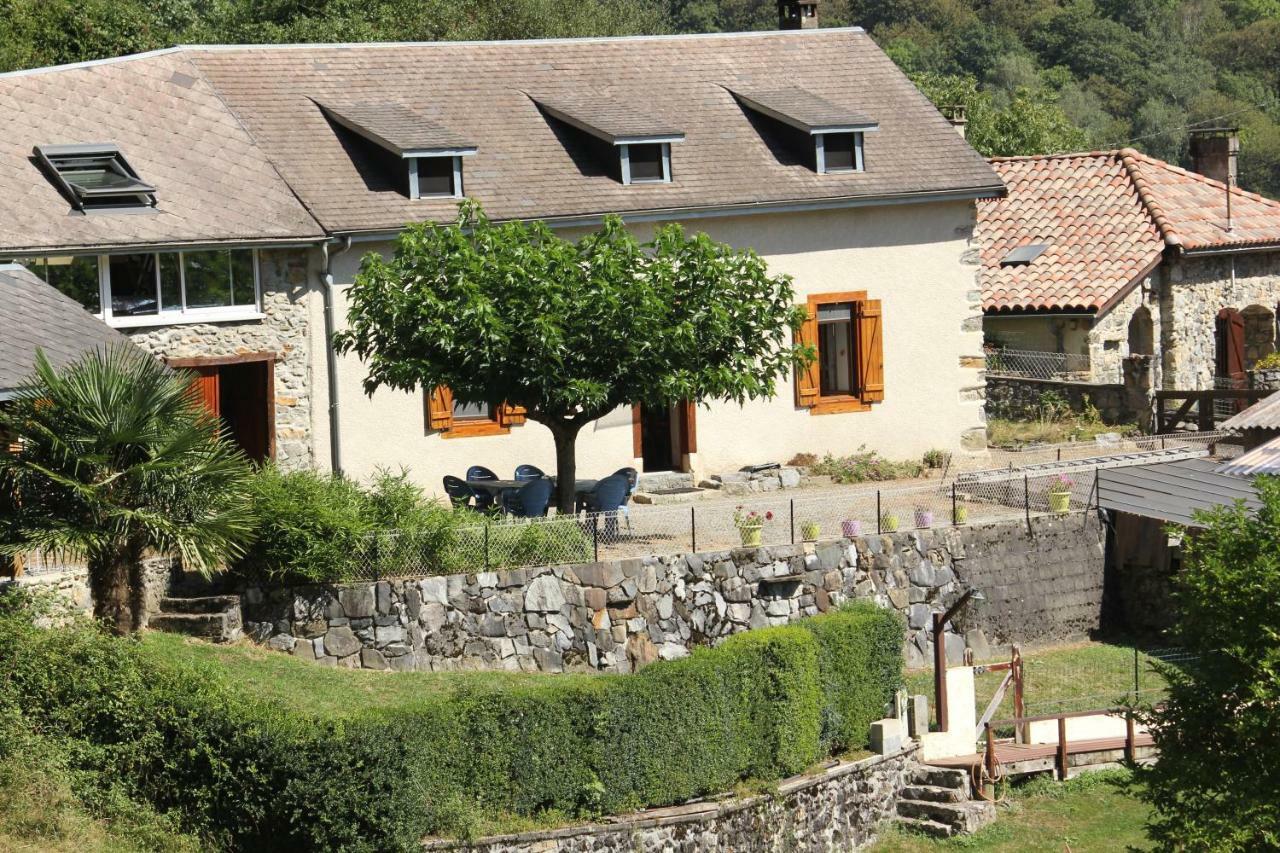 Maison Du Coue Pyrenees Mourtis Gite Pour 2 A 12 Pers Sengouagnet Экстерьер фото